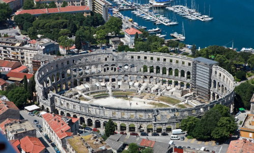 Das römische Amphitheater in Pula